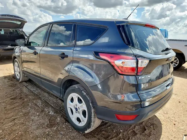 1FMCU0F7XJUB24658 2018 FORD ESCAPE - Image 2