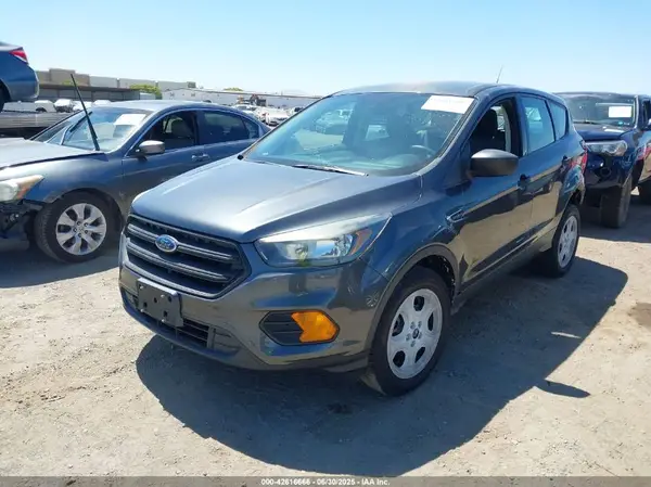 1FMCU0F7XJUB25938 2018 FORD ESCAPE - Image 2