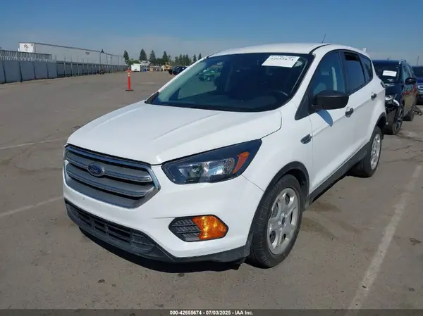1FMCU0F7XJUC95362 2018 FORD ESCAPE - Image 2