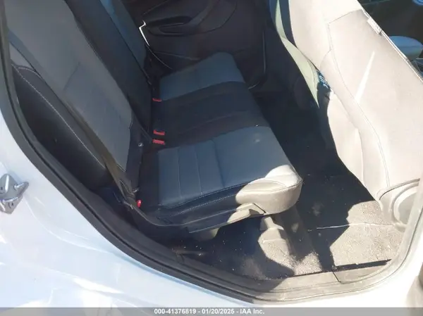 1FMCU0F7XJUD00026 2018 FORD ESCAPE - Image 8