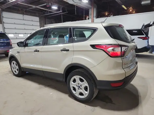1FMCU0F7XJUD59643 2018 FORD ESCAPE - Image 2