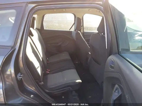 1FMCU0F7XKUB93769 2019 FORD ESCAPE - Image 8