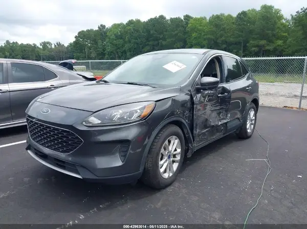 1FMCU0G60LUB38335 2020 FORD ESCAPE - Image 2