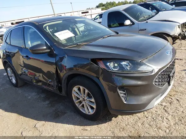 1FMCU0G60LUC00302 2020 FORD ESCAPE - Image 1