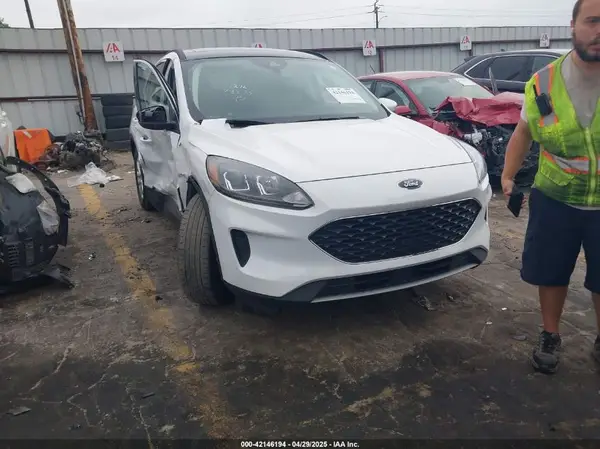 1FMCU0G60MUB10259 2021 FORD ESCAPE - Image 1