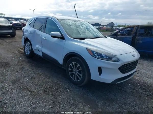 1FMCU0G60MUB22668 2021 FORD ESCAPE - Image 1