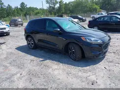 1FMCU0G60NUB93418 2022 FORD ESCAPE
