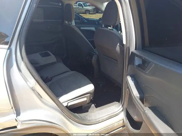 1FMCU0G60NUB96254 2022 FORD ESCAPE - Image 8