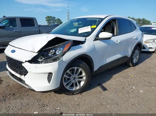 1FMCU0G61LUA05762 2020 FORD ESCAPE - Image 2
