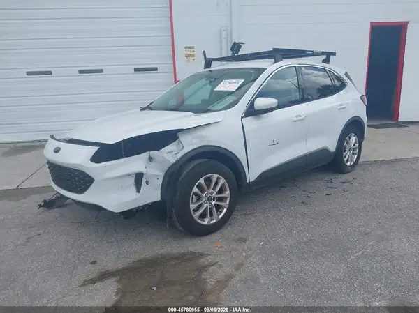 1FMCU0G61LUB74017 2020 FORD ESCAPE - Image 2