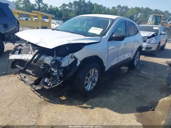 1FMCU0G61NUA11015 2022 FORD ESCAPE - Image 2