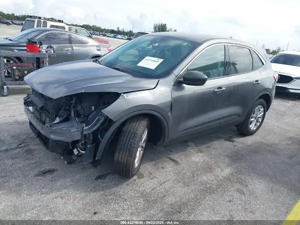 1FMCU0G61NUB43661 2022 FORD ESCAPE - Image 2