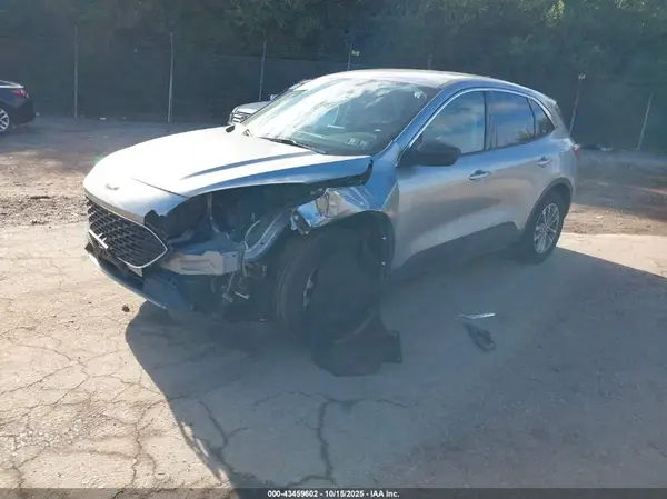 1FMCU0G61NUB86171 2022 FORD ESCAPE - Image 2