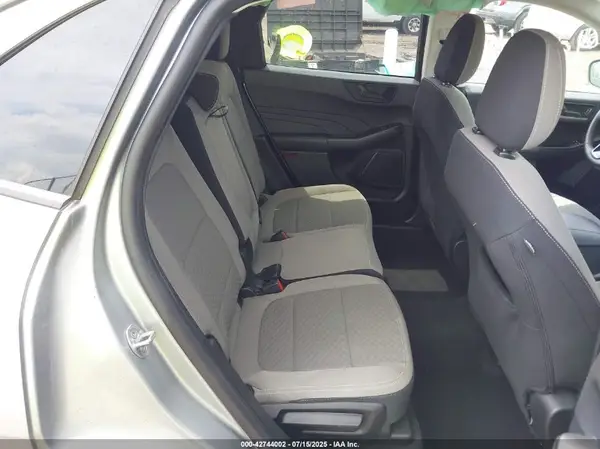1FMCU0G61NUB97395 2022 FORD ESCAPE - Image 8