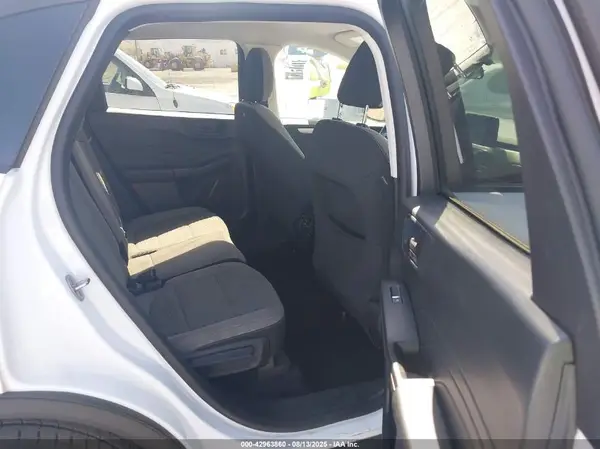 1FMCU0G61NUB97963 2022 FORD ESCAPE - Image 8