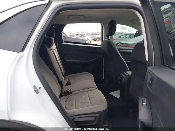 1FMCU0G61NUB98823 2022 FORD ESCAPE - Image 8