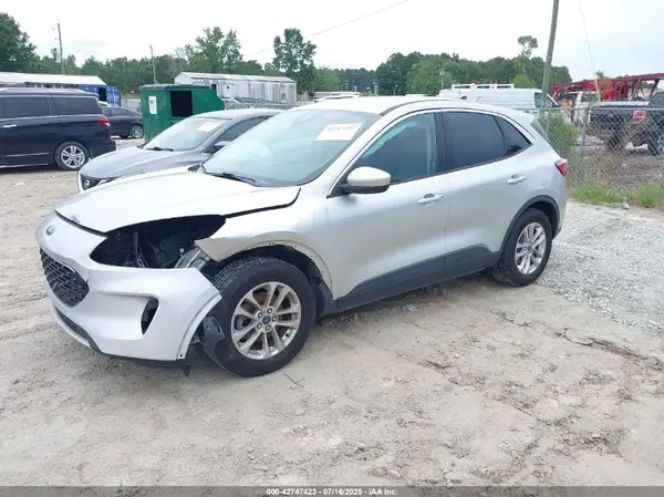 1FMCU0G62LUA59815 2020 FORD ESCAPE - Image 2