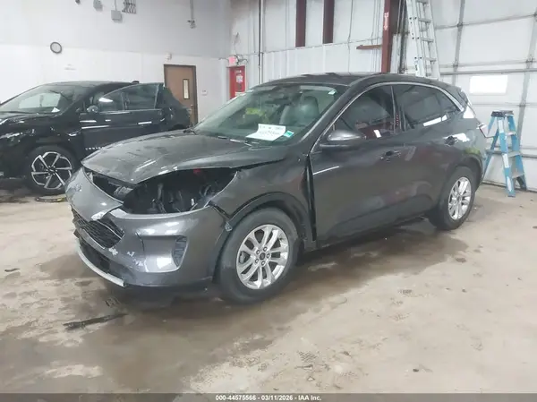 1FMCU0G62LUC13844 2020 FORD ESCAPE - Image 2