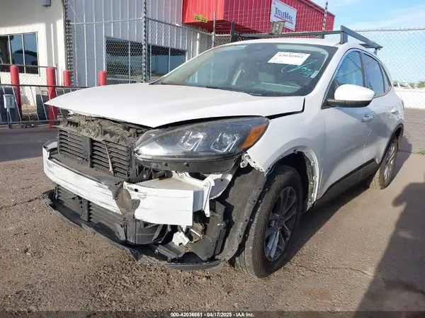 1FMCU0G62MUA61792 2021 FORD ESCAPE - Image 2