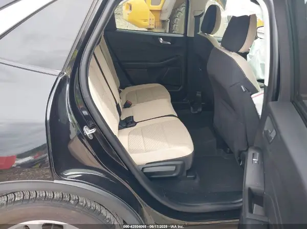 1FMCU0G62MUA71075 2021 FORD ESCAPE - Image 8
