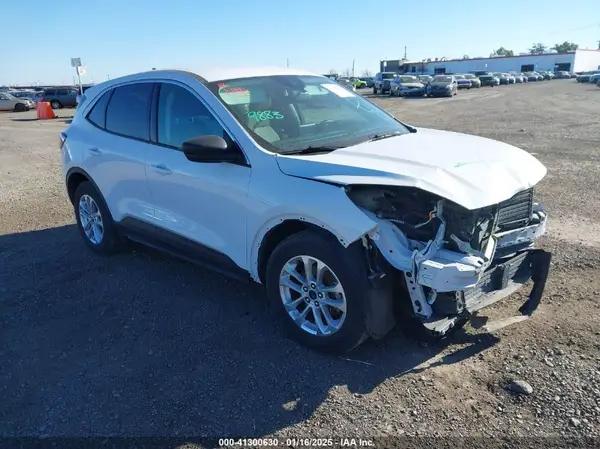 1FMCU0G62NUA62474 2022 FORD ESCAPE - Image 1