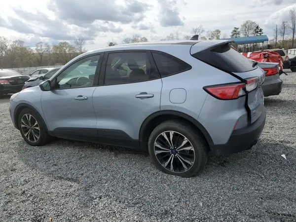 1FMCU0G62NUB03881 2022 FORD ESCAPE - Image 2