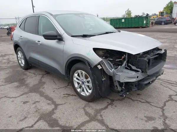 1FMCU0G62NUB32670 2022 FORD ESCAPE - Image 1