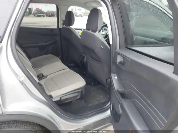1FMCU0G62NUB32670 2022 FORD ESCAPE - Image 8