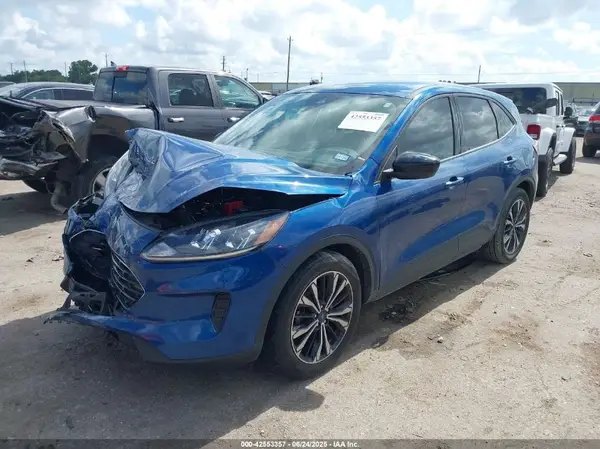 1FMCU0G62NUB92870 2022 FORD ESCAPE - Image 2