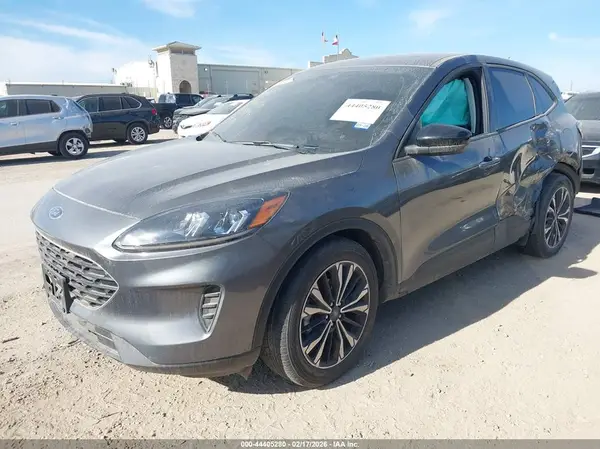 1FMCU0G62NUB99494 2022 FORD ESCAPE - Image 2
