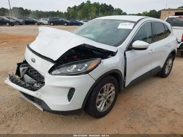 1FMCU0G63LUA22949 2020 FORD ESCAPE - Image 2