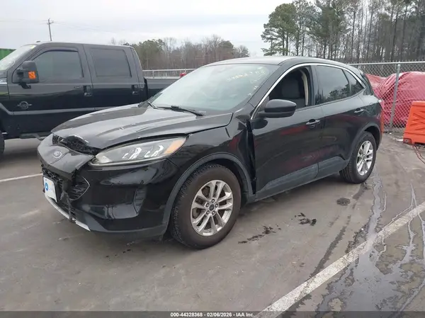 1FMCU0G63LUA57989 2020 FORD ESCAPE - Image 2