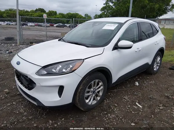 1FMCU0G63LUB02476 2020 FORD ESCAPE - Image 2