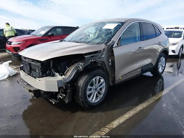 1FMCU0G63LUB21819 2020 FORD ESCAPE - Image 2