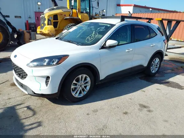 1FMCU0G63LUB73886 2020 FORD ESCAPE - Image 2