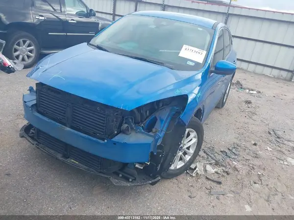 1FMCU0G63LUB78635 2020 FORD ESCAPE - Image 2