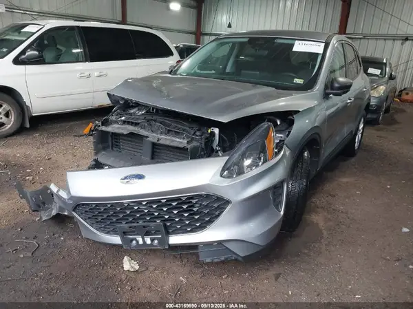 1FMCU0G63NUA73399 2022 FORD ESCAPE - Image 2
