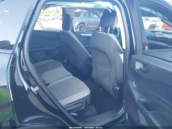 1FMCU0G63NUB51681 2022 FORD ESCAPE - Image 8