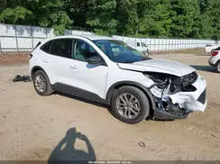 1FMCU0G63NUB55617 2022 FORD ESCAPE