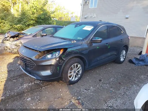 1FMCU0G64LUB21957 2020 FORD ESCAPE - Image 2
