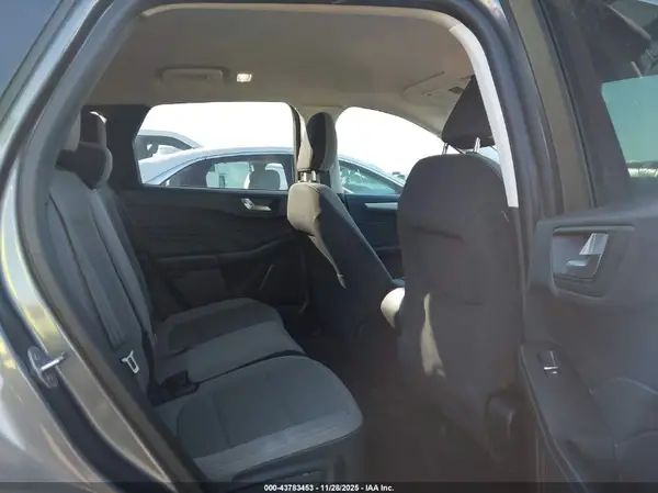 1FMCU0G64MUA47165 2021 FORD ESCAPE - Image 8