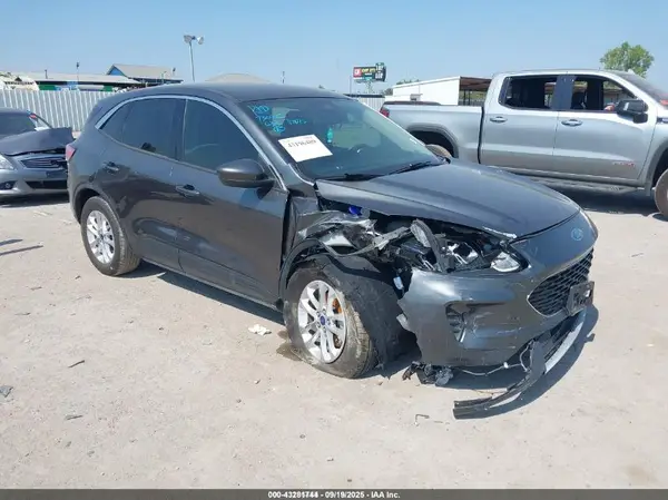 1FMCU0G65LUA38750 2020 FORD ESCAPE - Image 1