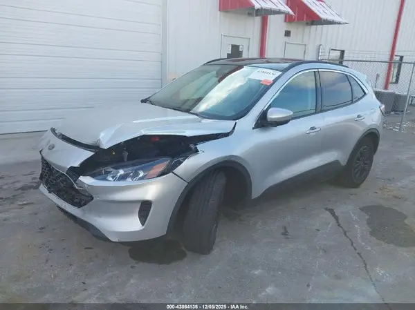 1FMCU0G65LUA67567 2020 FORD ESCAPE - Image 2