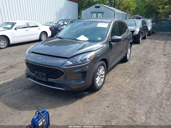 1FMCU0G65LUA94915 2020 FORD ESCAPE - Image 2
