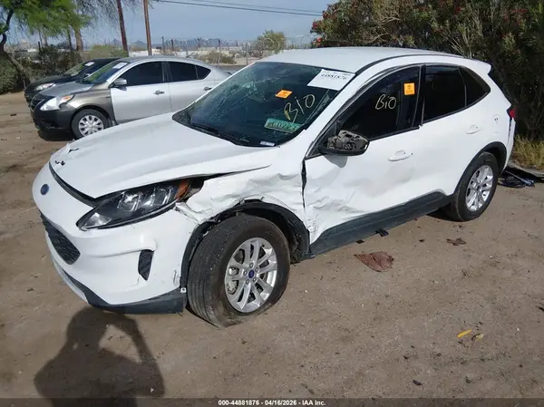 1FMCU0G65LUC39757 2020 FORD ESCAPE - Image 2