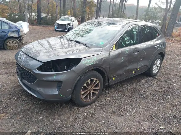 1FMCU0G65MUA22193 2021 FORD ESCAPE - Image 2