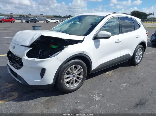 1FMCU0G65MUB00391 2021 FORD ESCAPE - Image 2