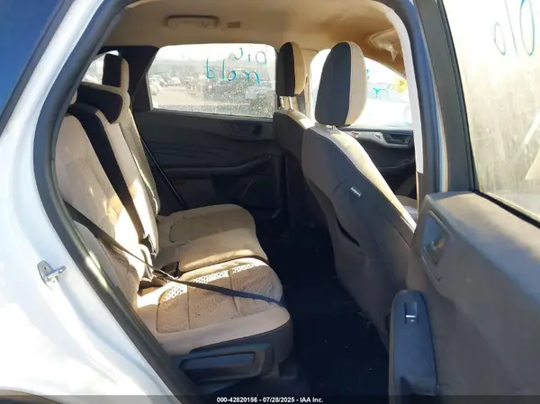 1FMCU0G65NUA04505 2022 FORD ESCAPE - Image 8