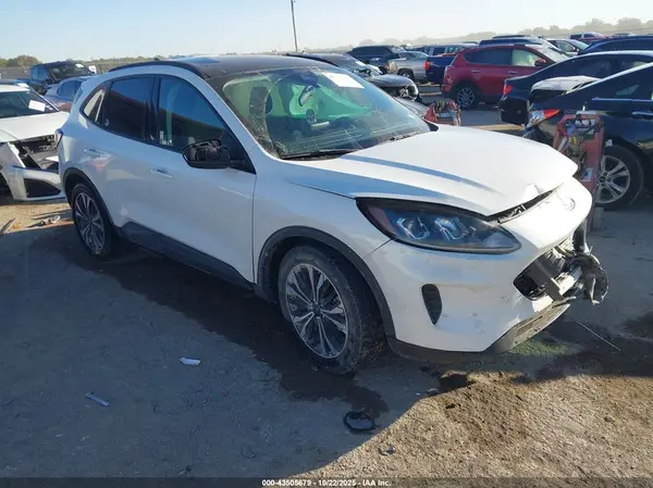 1FMCU0G65NUA05590 2022 FORD ESCAPE - Image 1