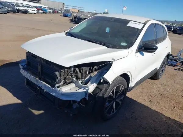 1FMCU0G65NUB43016 2022 FORD ESCAPE - Image 2